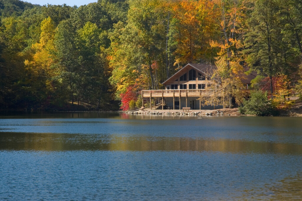 Lake Cabin in Hocking Hills, Ohio region